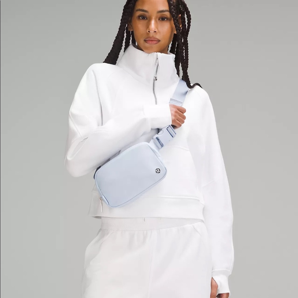 Lululemon cross body belt bag - Periwinkle